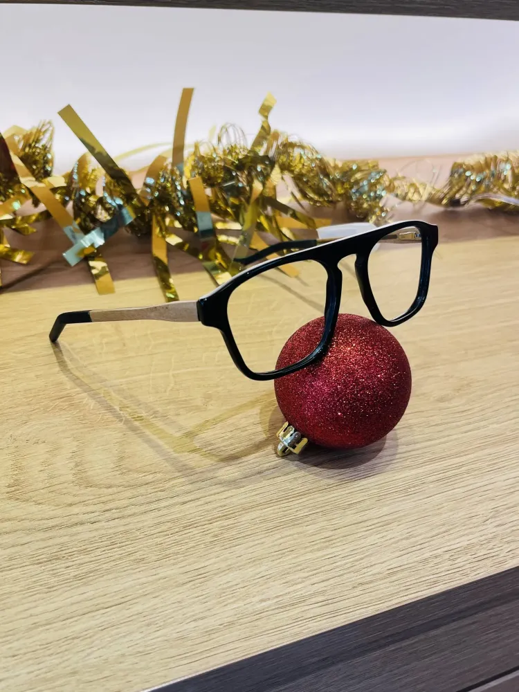 Lunettes de marque près de Trets